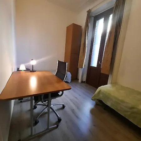 Private In A Quiet In The City Center Homestay Milan